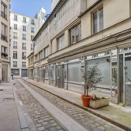 Cozy Au 10eme Apartament *